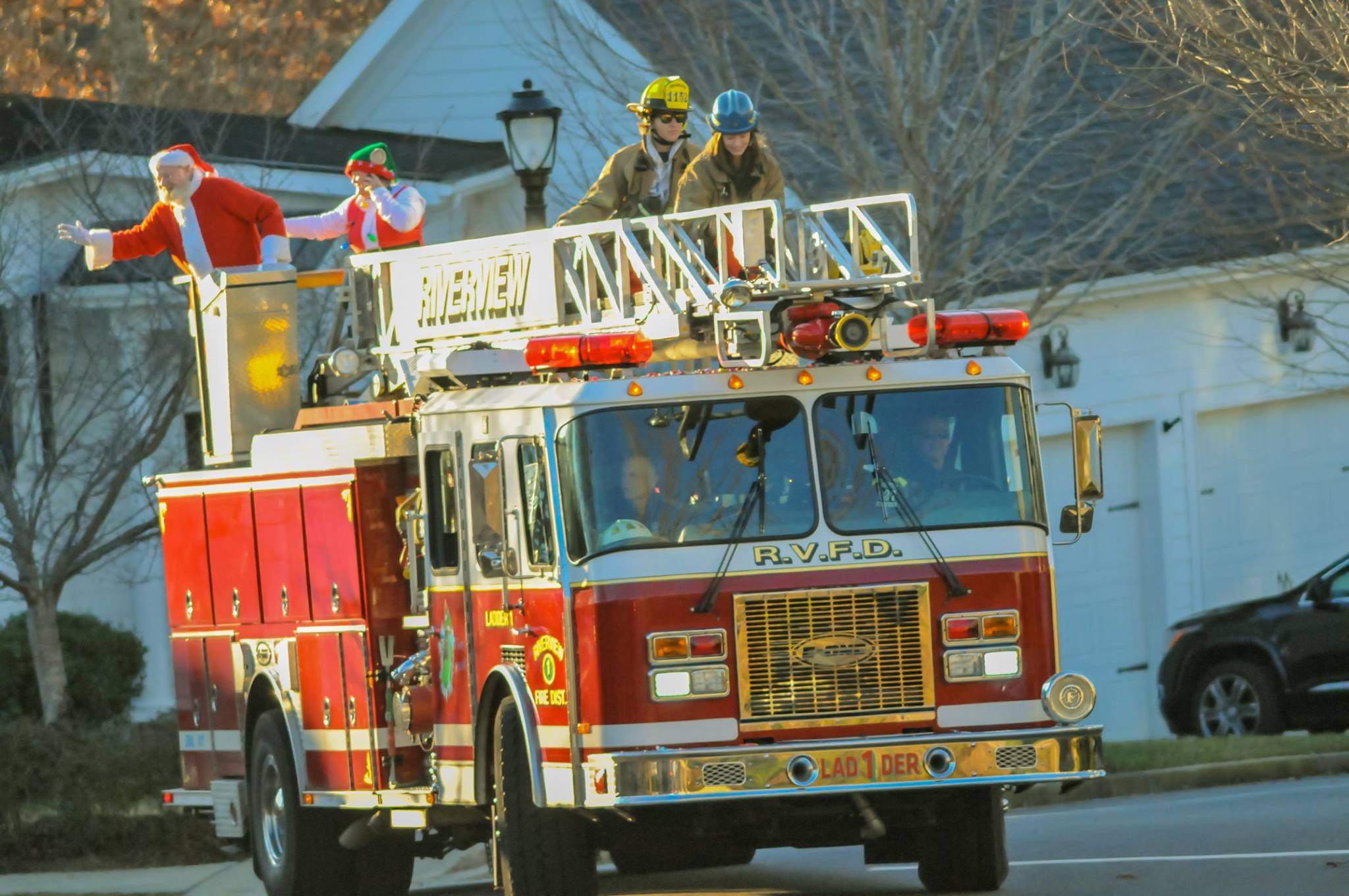 Riverview Fire Department Ladder 1 apparatus